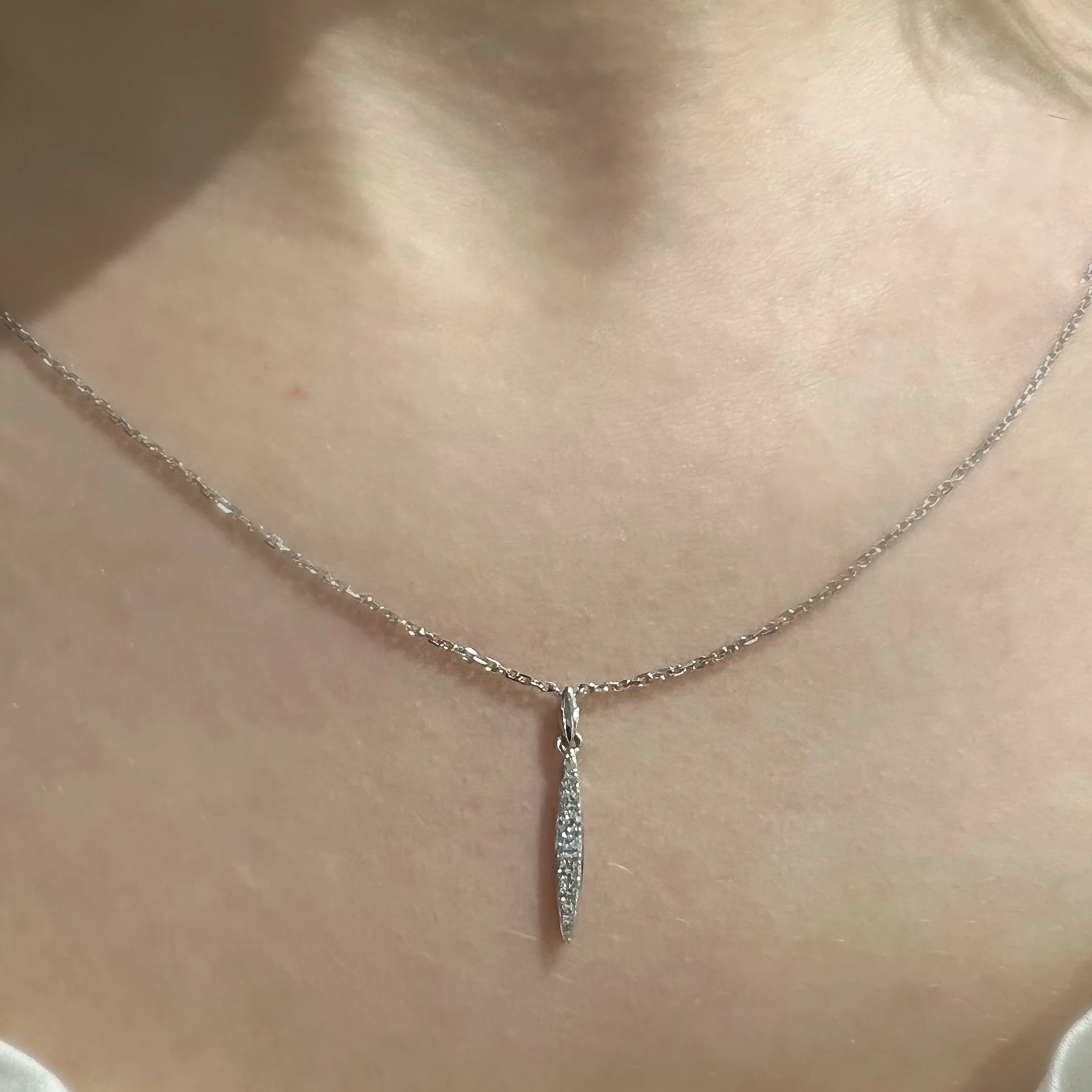 18ct White Gold 0.09ct Diamond Necklet