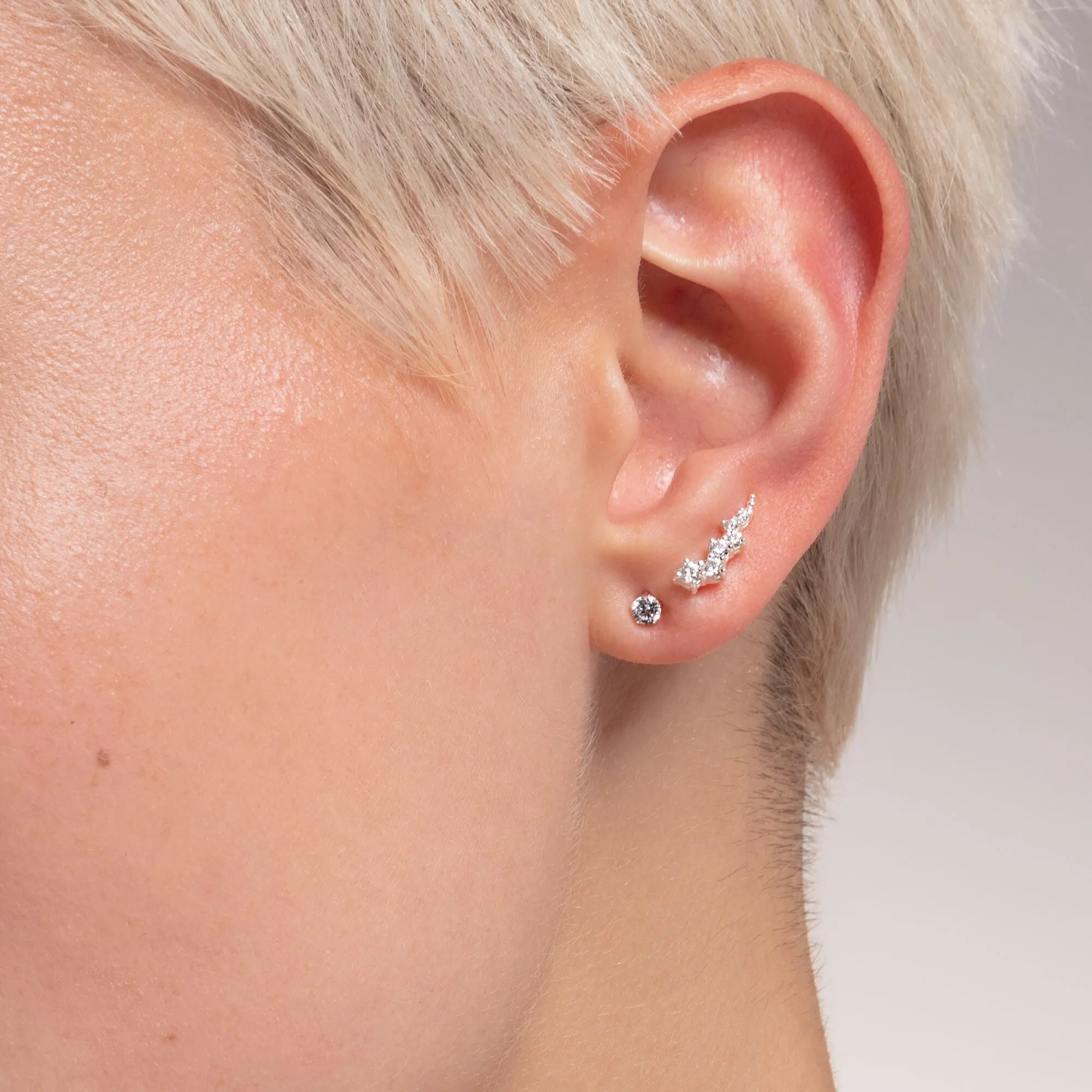 CHARMING COLLECTION SMALL CZ STUD EARRING SINGLE
