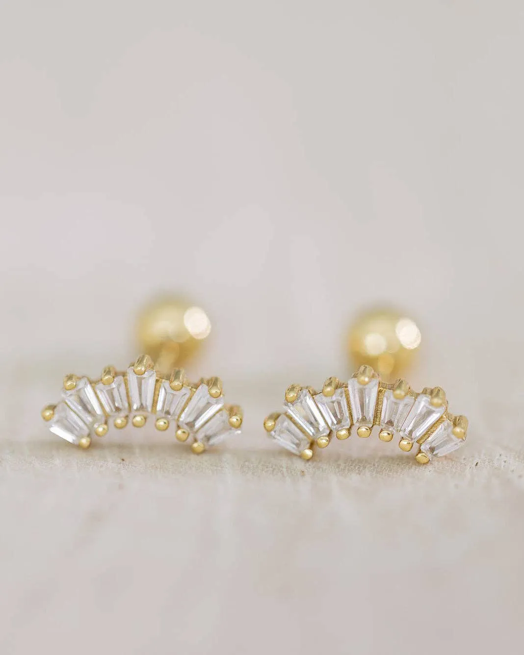 Coast and Cove - Crystal Curve Studs
