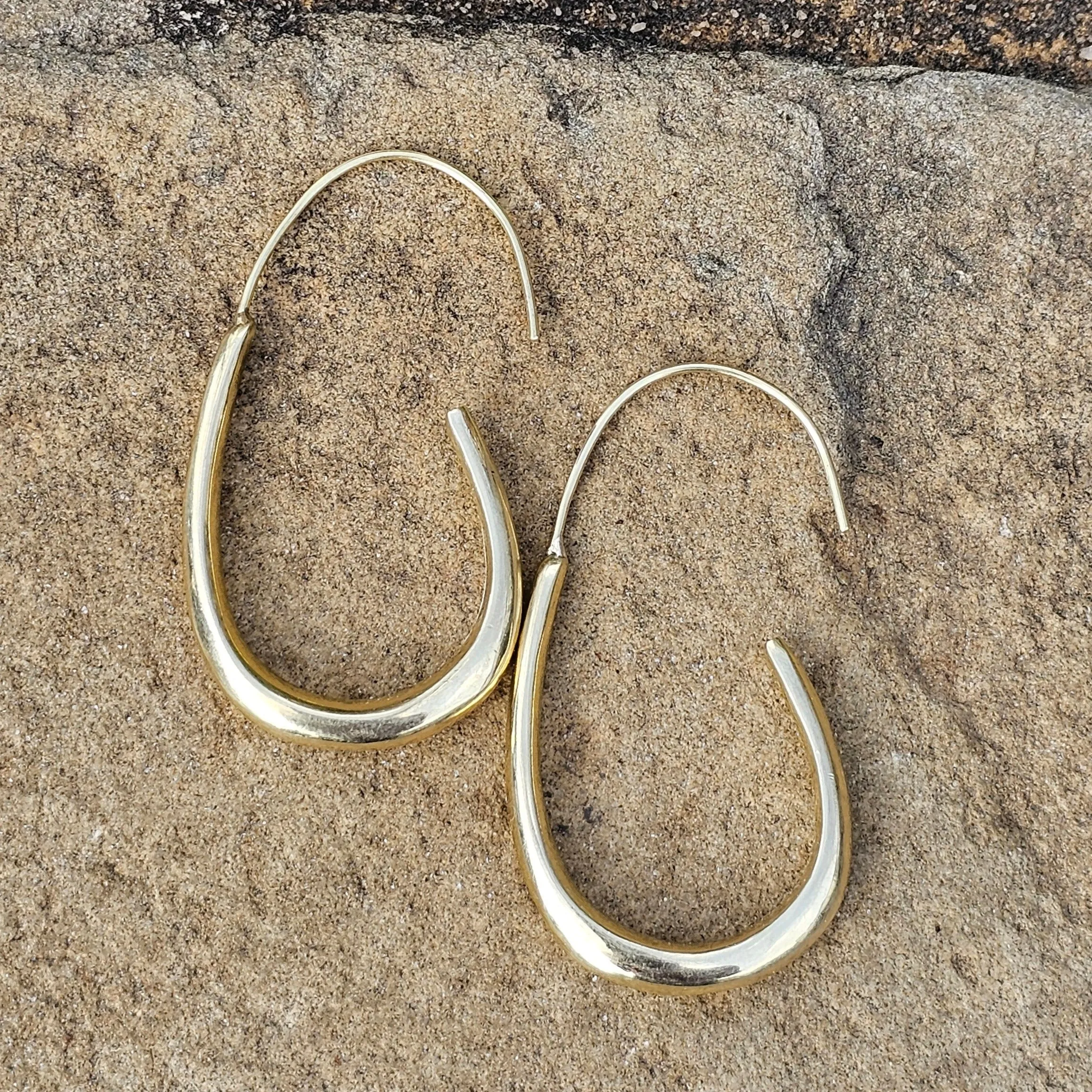 Continuous Curve Brass Earrings