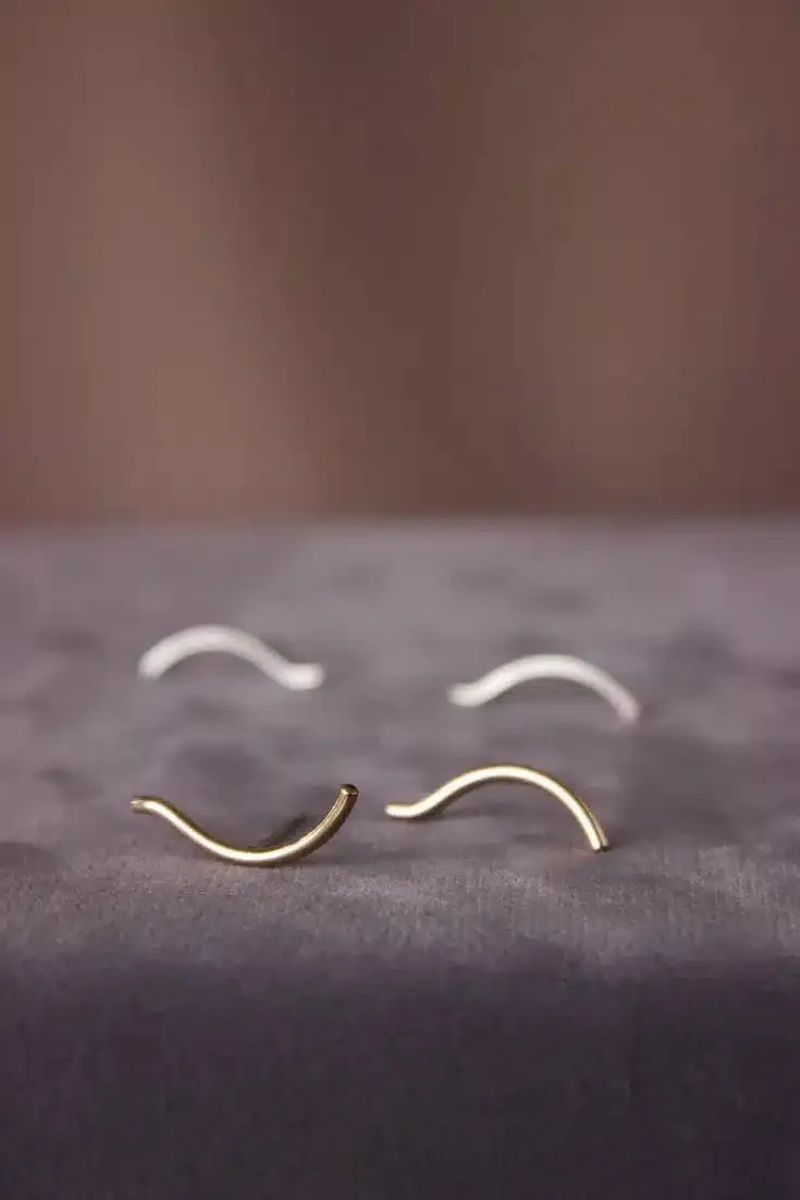 Curve Stud Earrings