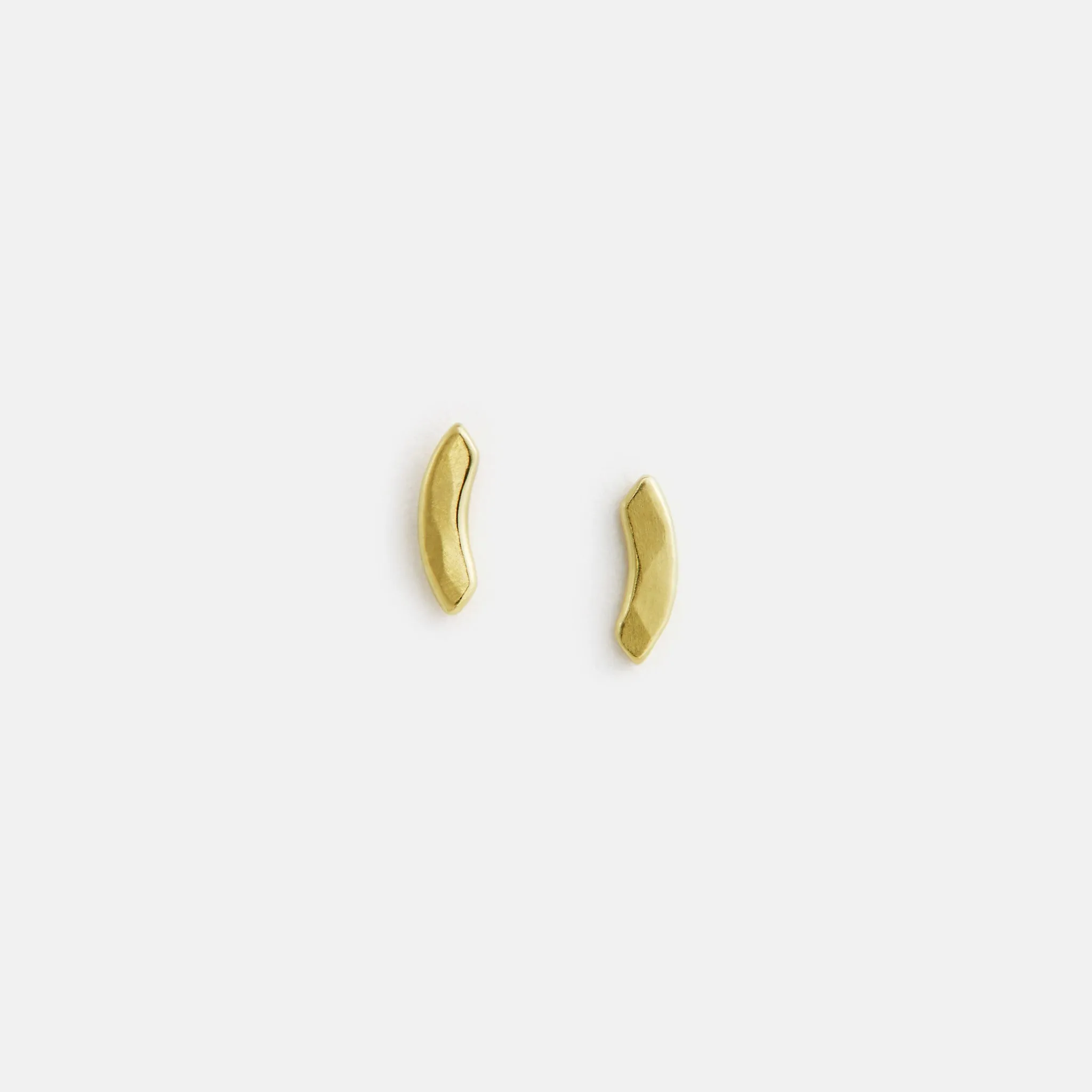 Curve Studs, 19K Gold