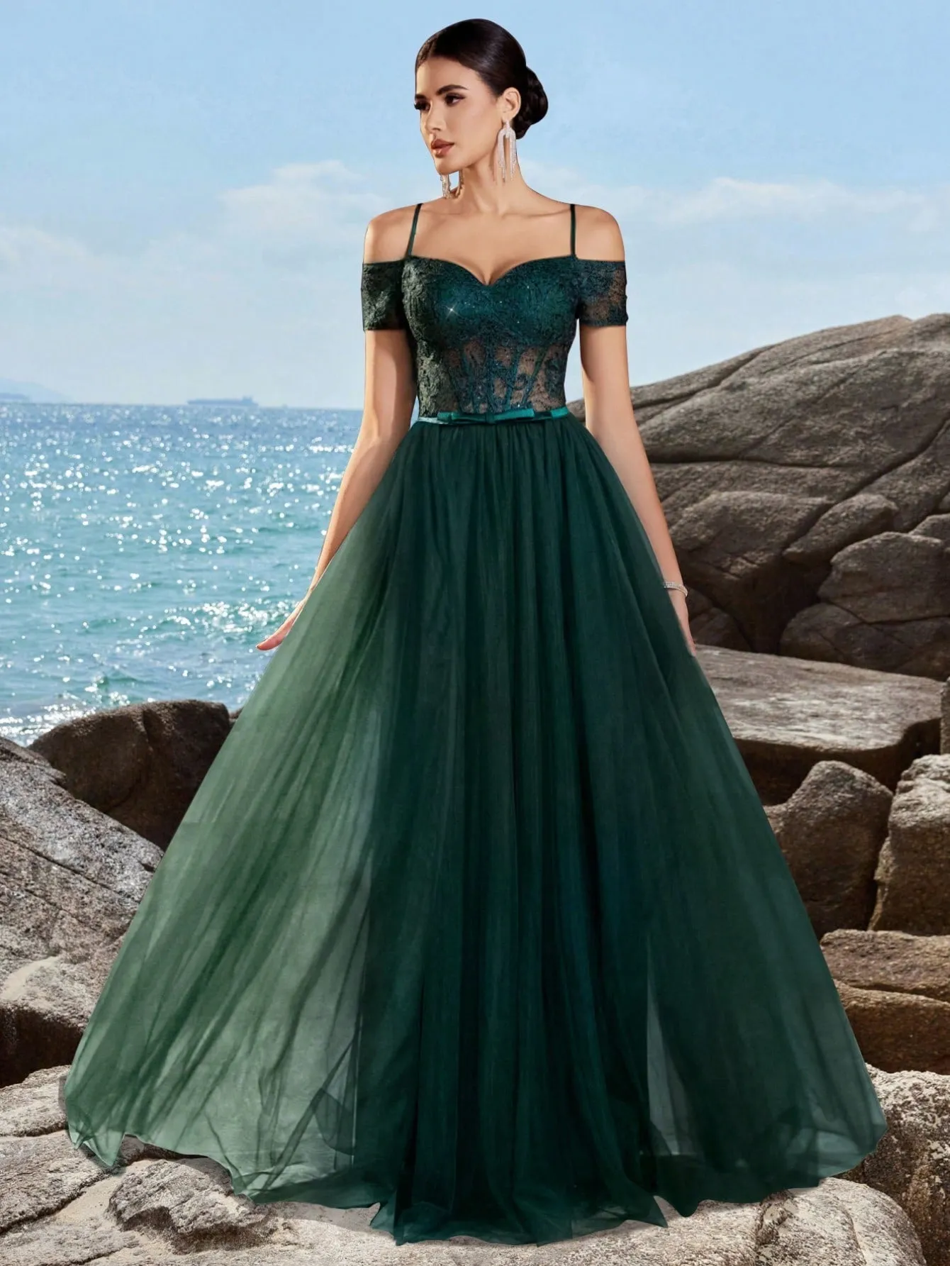 Emerald Green Off-Shoulder Lace Corset Evening Gown  A-Line Tulle Maxi Dress