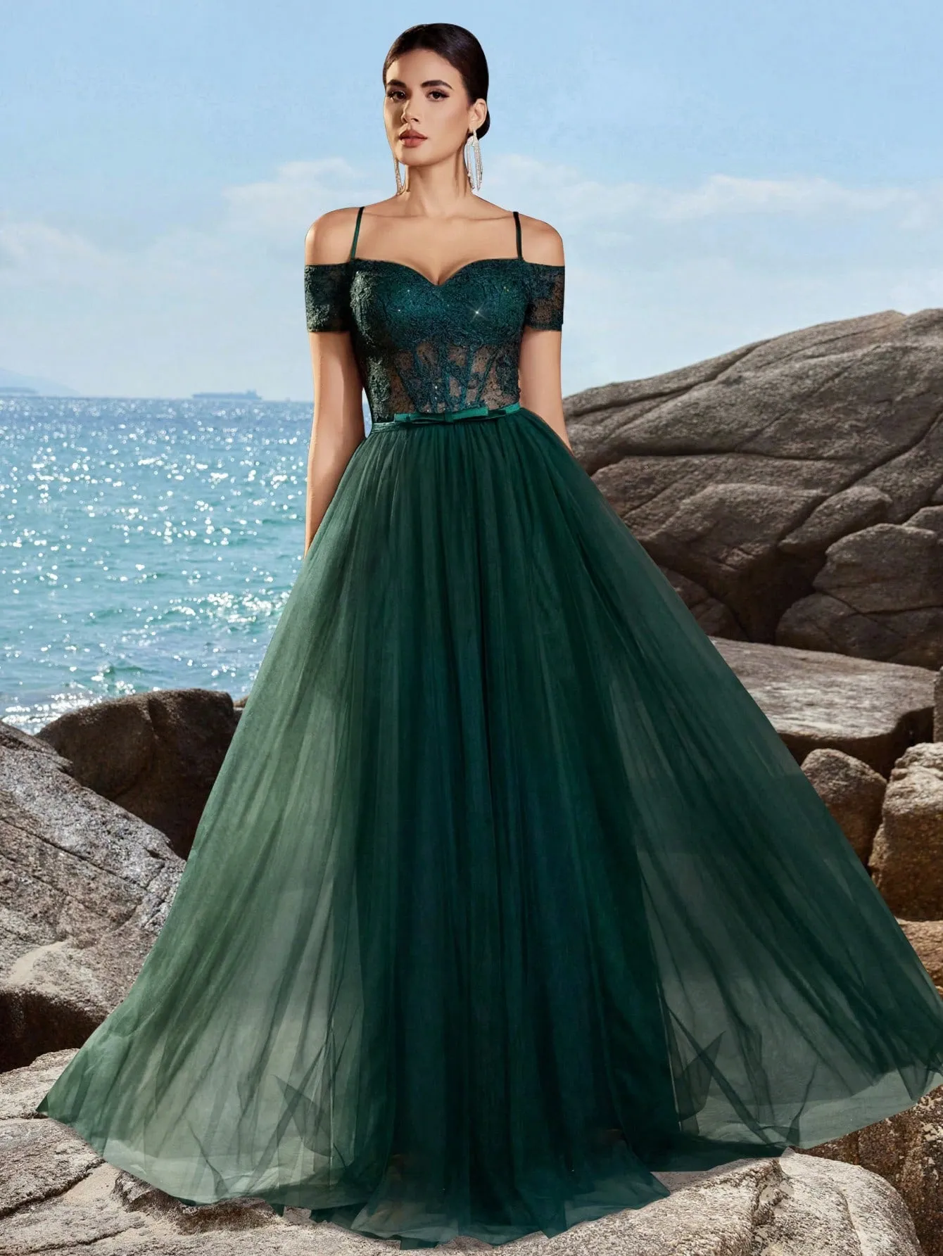 Emerald Green Off-Shoulder Lace Corset Evening Gown  A-Line Tulle Maxi Dress