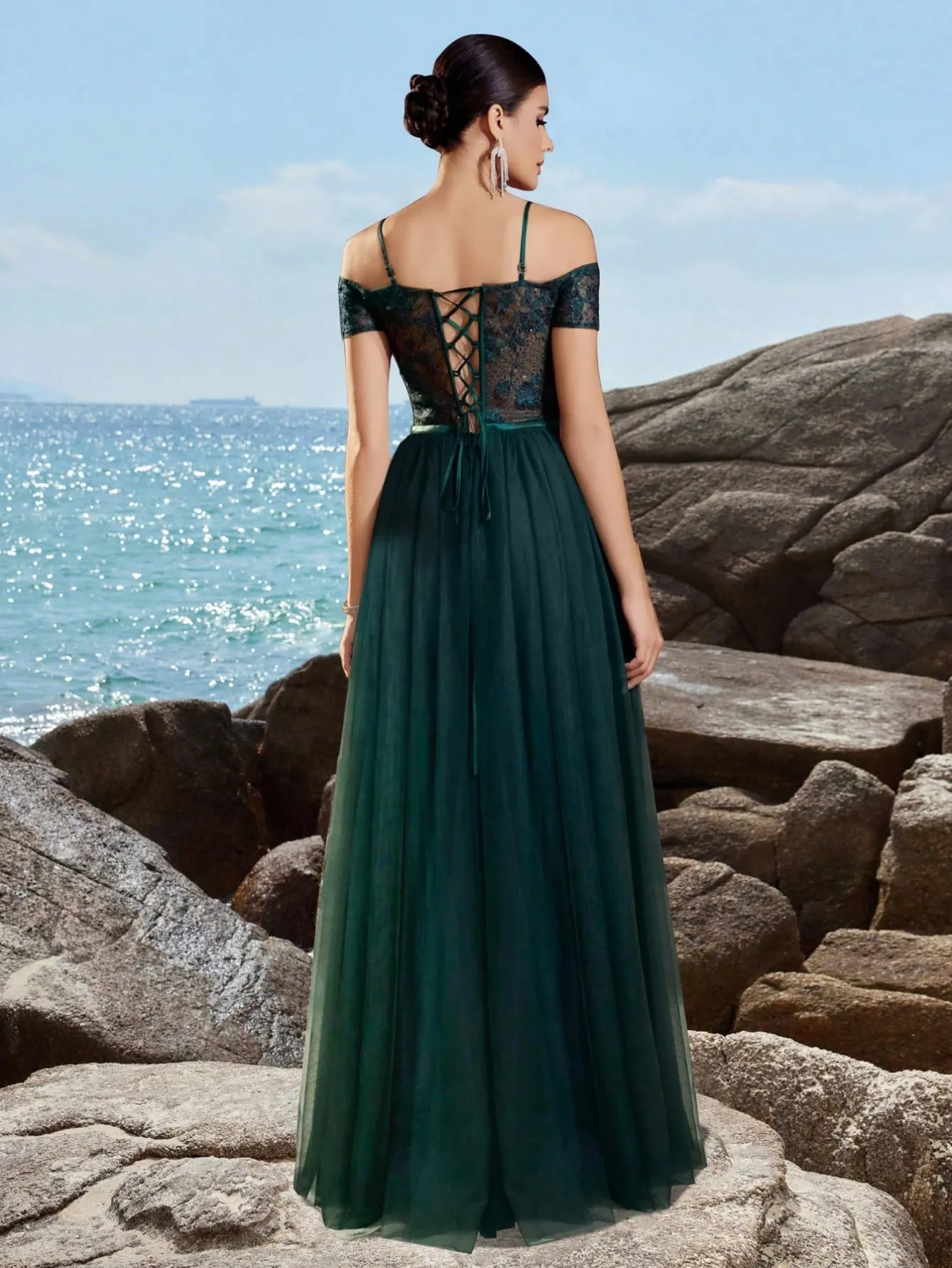 Emerald Green Off-Shoulder Lace Corset Evening Gown  A-Line Tulle Maxi Dress