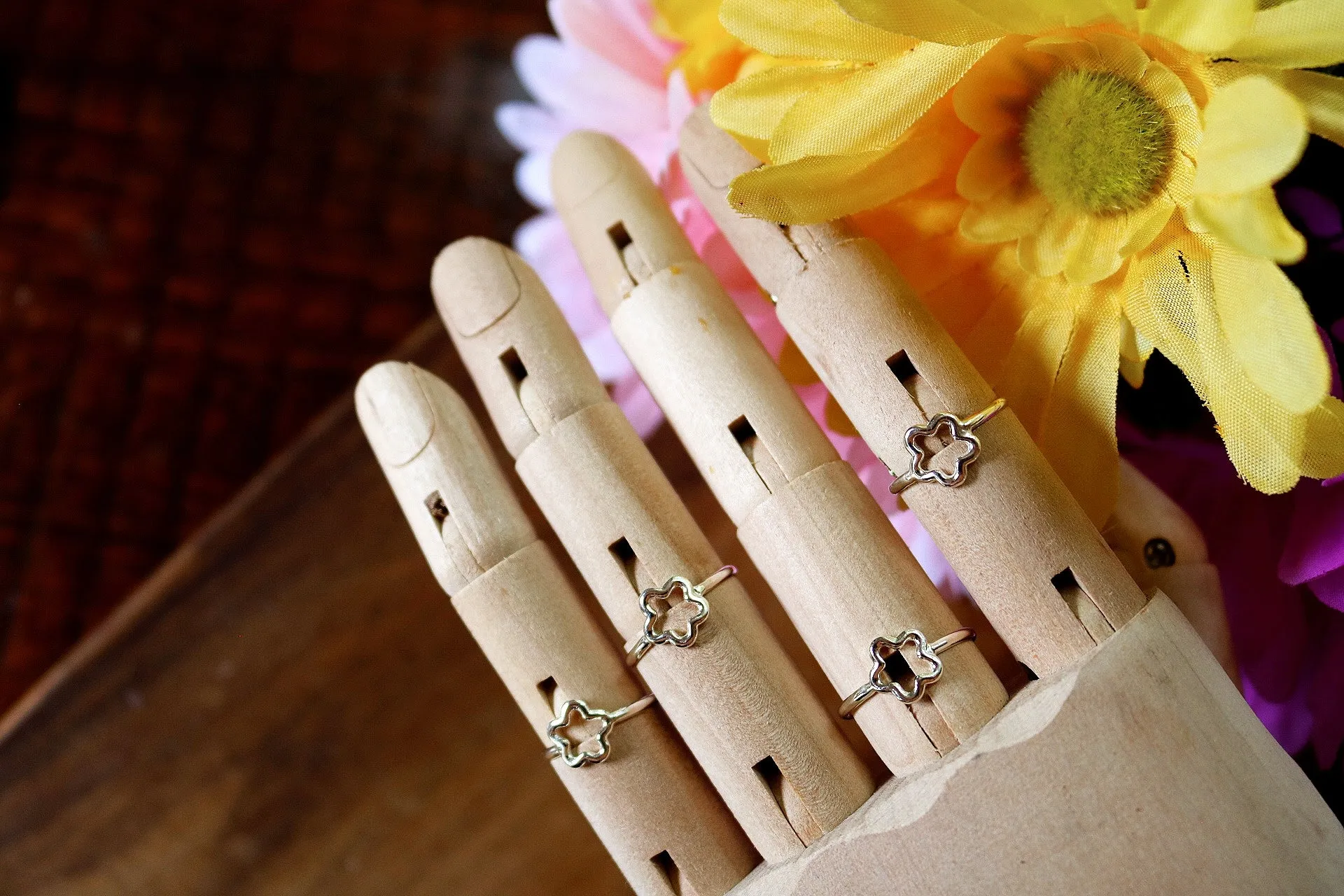 Floral Outline Rings