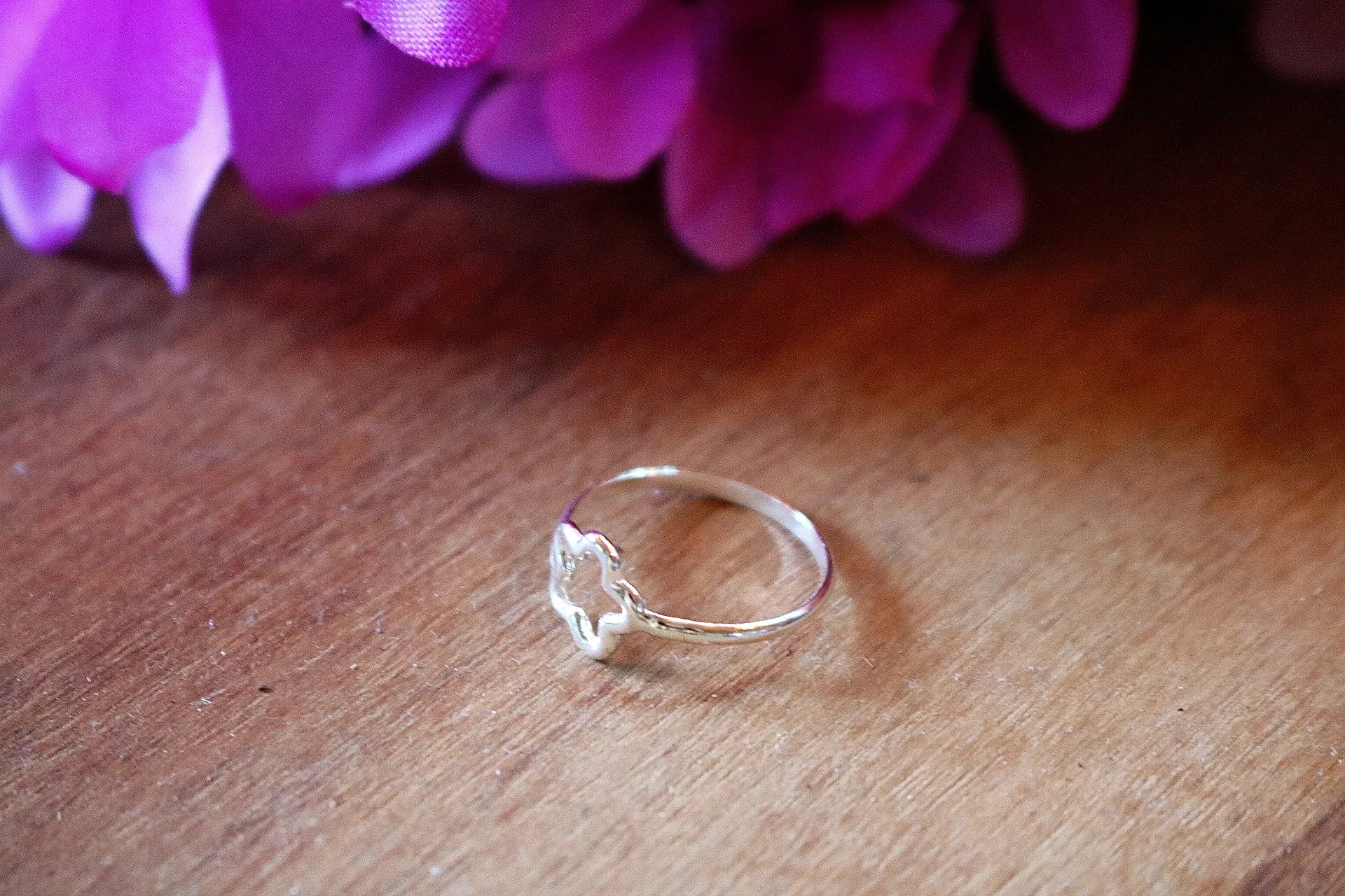 Floral Outline Rings