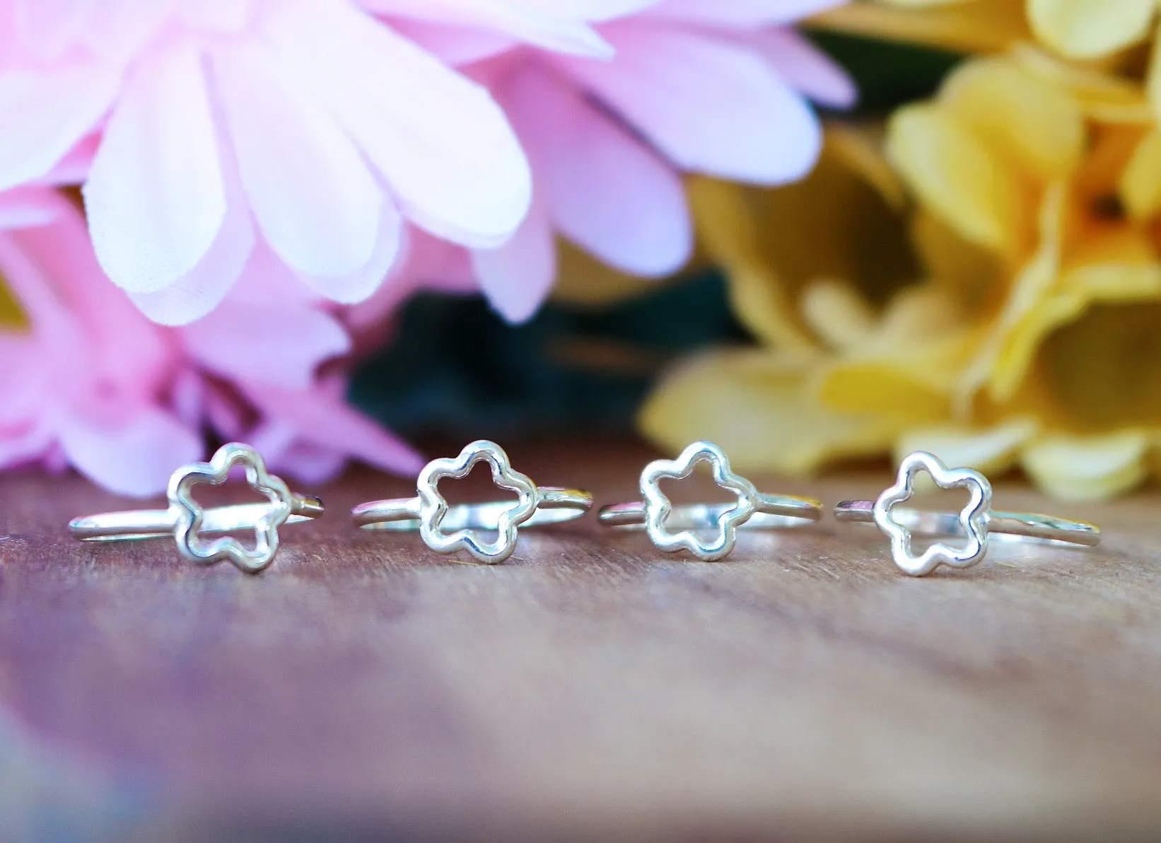 Floral Outline Rings