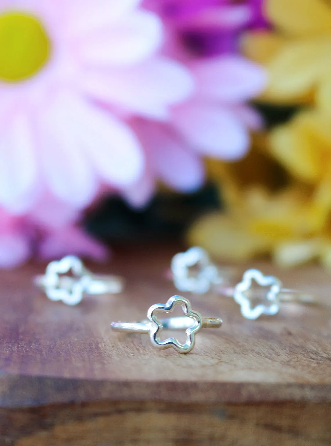 Floral Outline Rings
