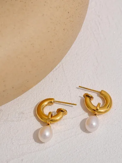 MINI LORNA PEARL EARRINGS (WATERPROOF & 18K GOLD PLATED)