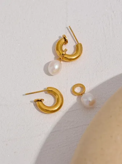 MINI LORNA PEARL EARRINGS (WATERPROOF & 18K GOLD PLATED)