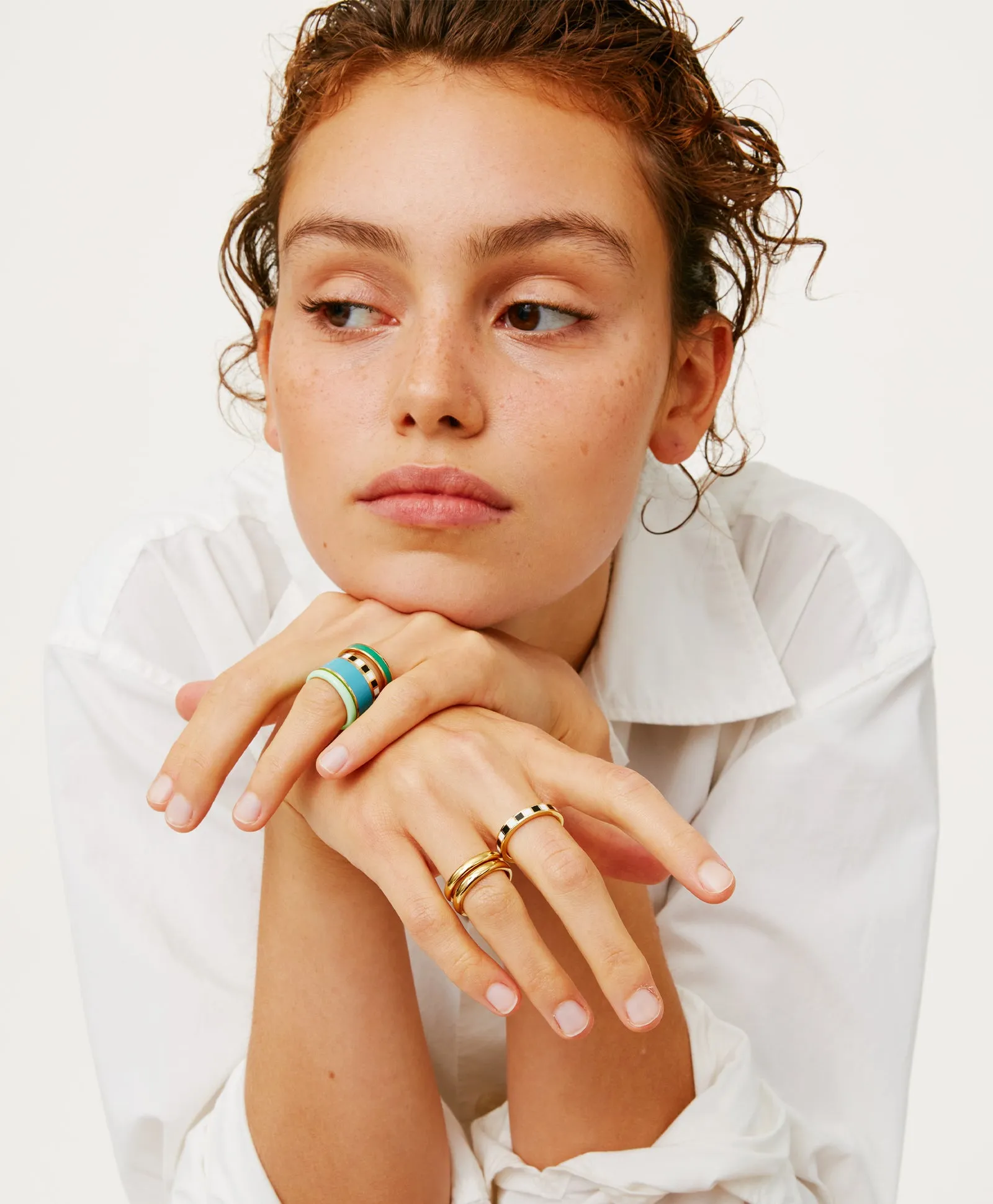 Smooth Banded Rings