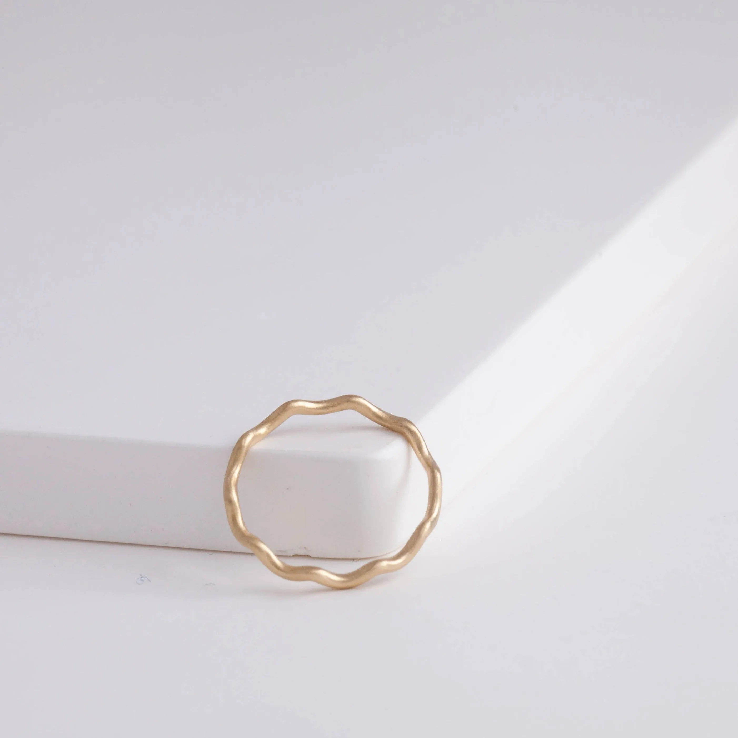 Smooth wavelets ring